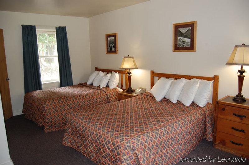 Motel Lake Mcdonald West Glacier Exterior photo